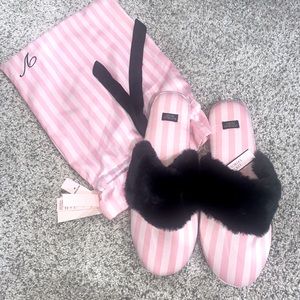 Victoria’s Secret Slippers, Size 7-8,M, NWT